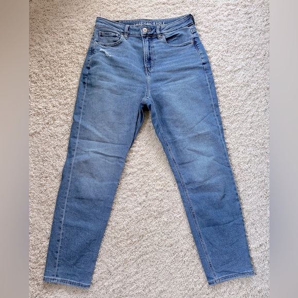 American Eagle High Rise Mom Jeans Size 4 - Picture 1 of 4